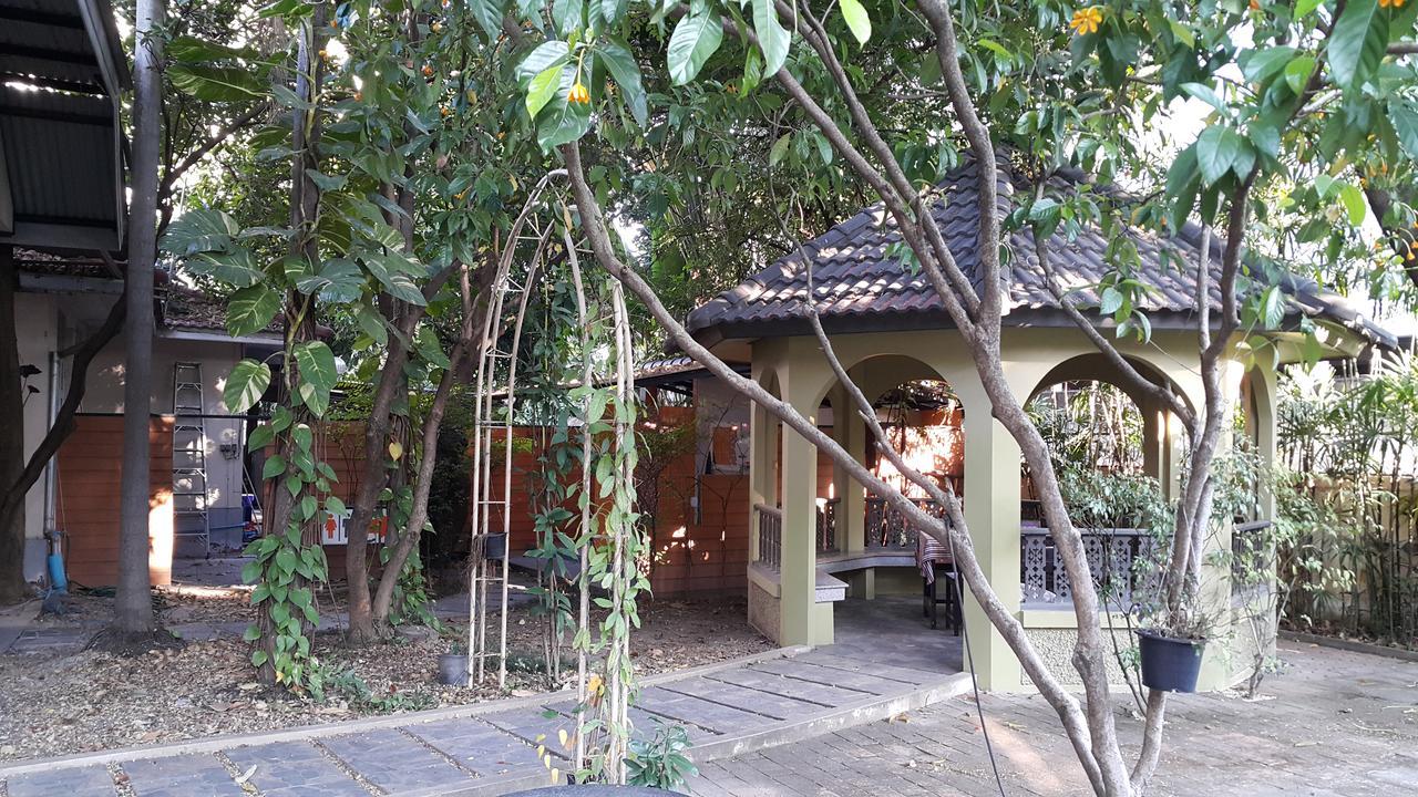 Coc Guest House & Hostel เชียงใหม่ ภายนอก รูปภาพ