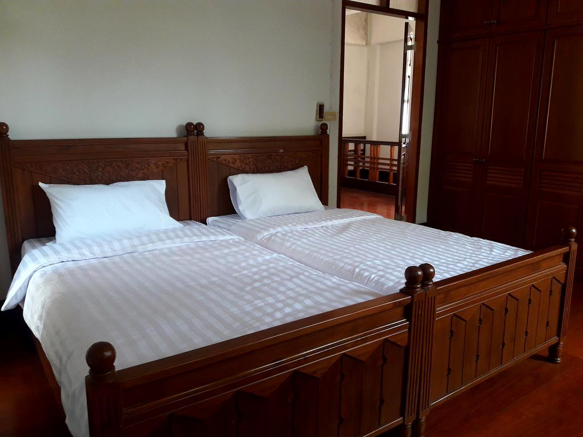 Coc Guest House & Hostel เชียงใหม่ ภายนอก รูปภาพ