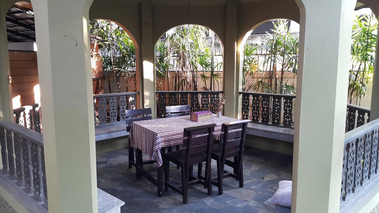 Coc Guest House & Hostel เชียงใหม่ ภายนอก รูปภาพ