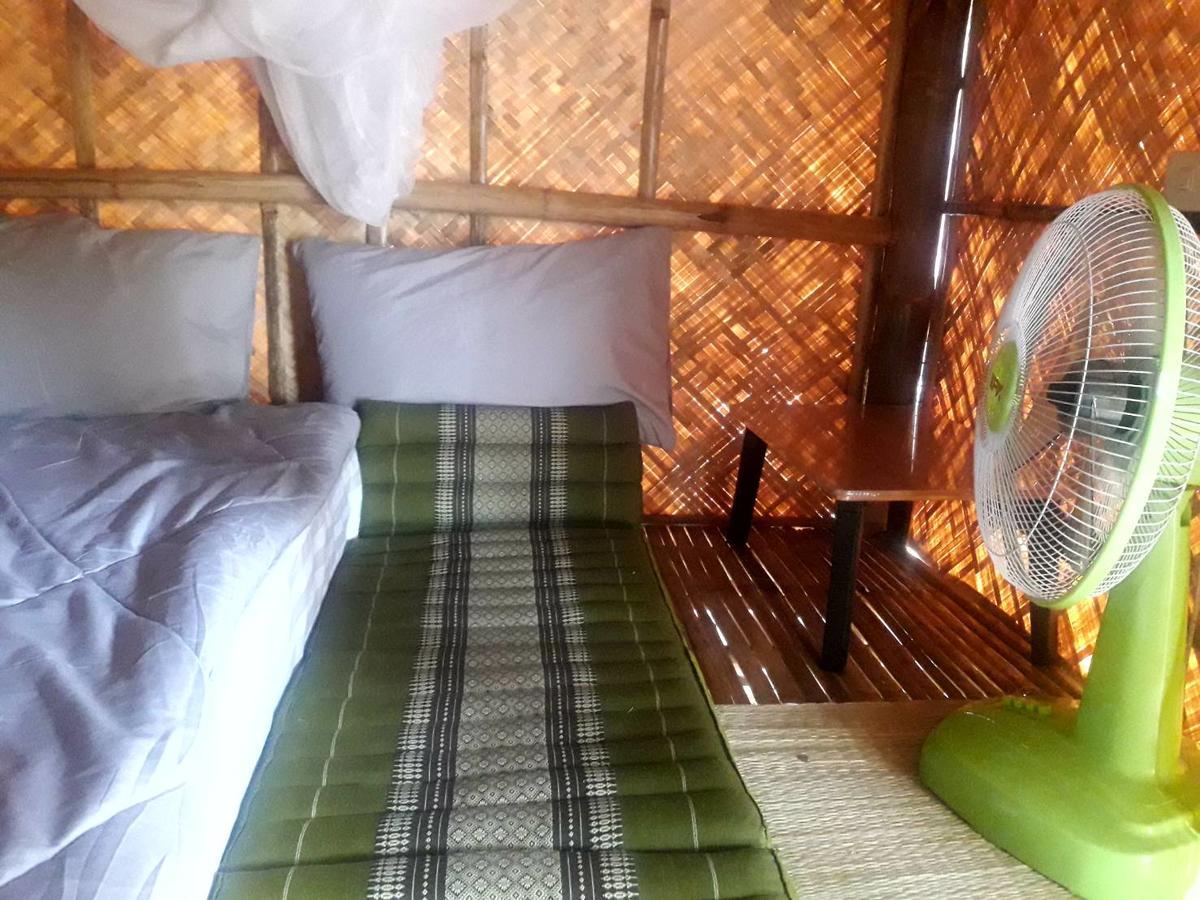 Coc Guest House & Hostel เชียงใหม่ ภายนอก รูปภาพ