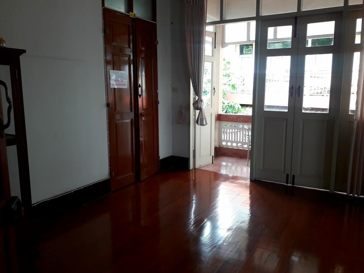 Coc Guest House & Hostel เชียงใหม่ ภายนอก รูปภาพ