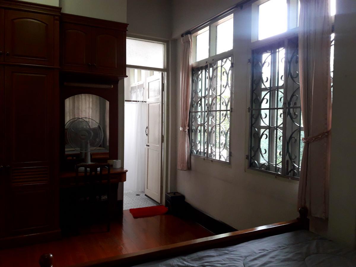 Coc Guest House & Hostel เชียงใหม่ ภายนอก รูปภาพ
